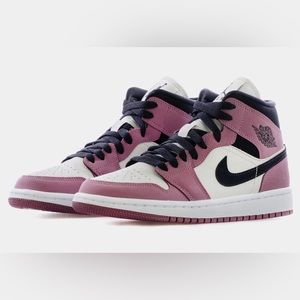 Air Jordan 1's Mid SE Light Mulberry